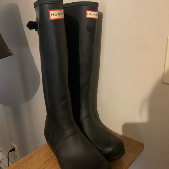 Hunter matte black high boots- Size 7 Wide Calf - Picture 2 of 2